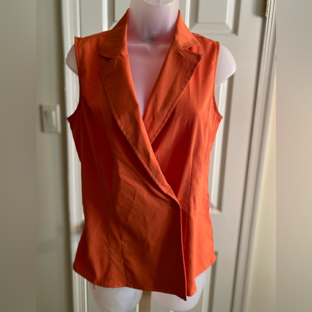 Style & Company - Woman’s orange color sleeveless cross/cross top, Size: 6